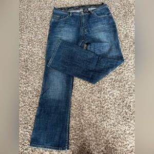 Men’s 33 x 30 buffalo jeans. Boot cut.